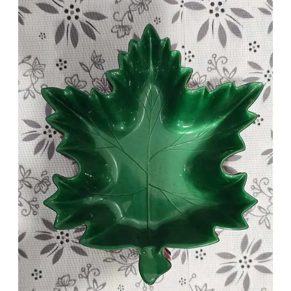 Set of 4 Maple Leaf Shaped Plastic Bowls — Fall Colors